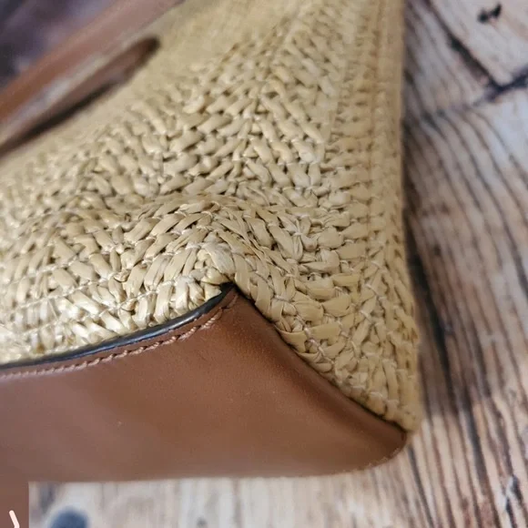 Michael Kors Rosalie Large Clutch/Crossbody - Picture 6 of 9